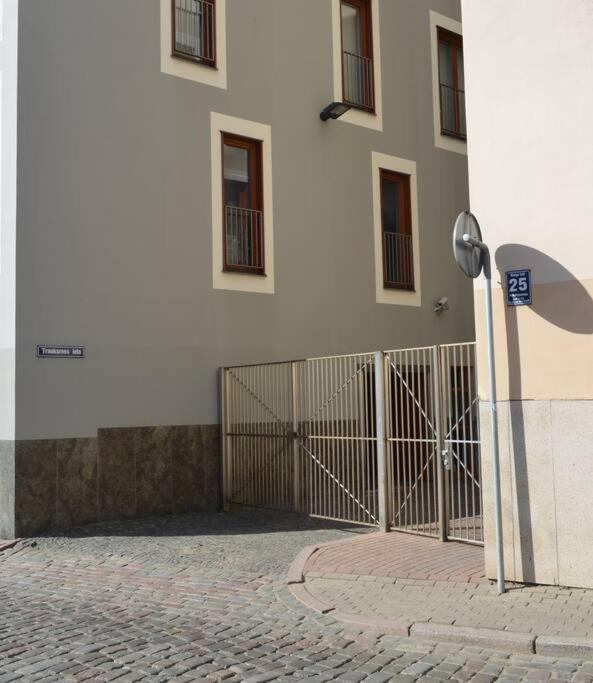 Luxury Apartment With A Balcony And View In Riga Old Town Екстер'єр фото