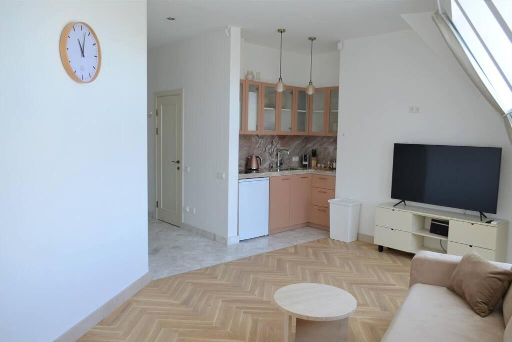 Luxury Apartment With A Balcony And View In Riga Old Town Екстер'єр фото