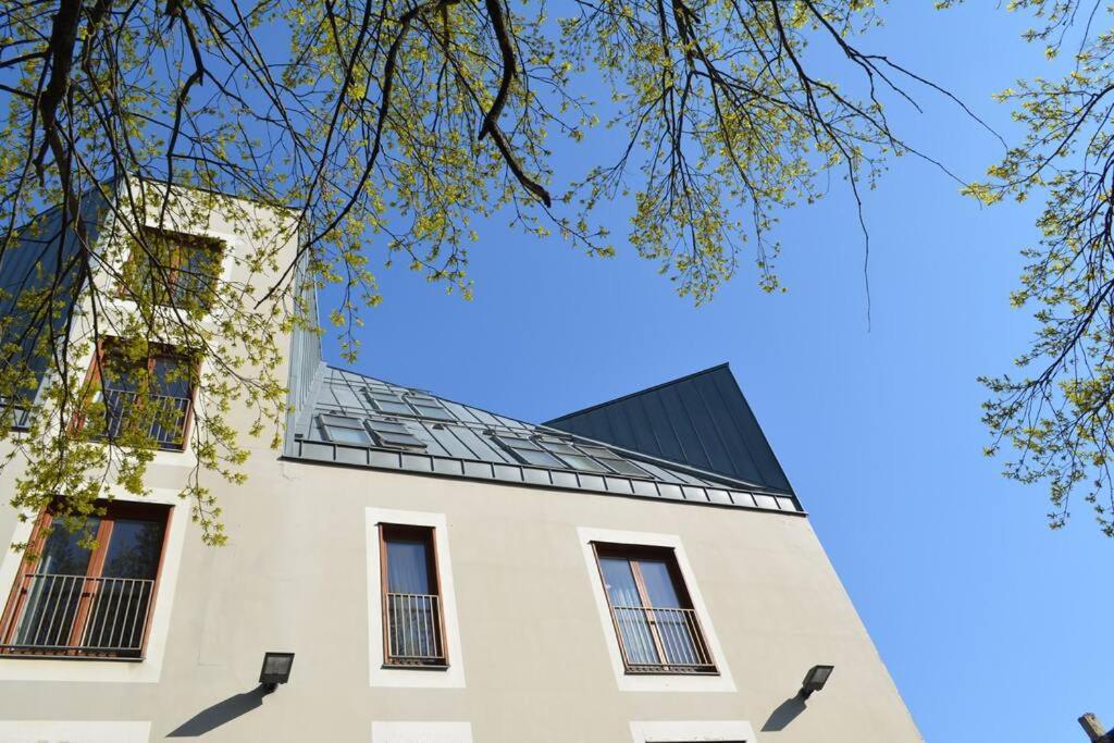 Luxury Apartment With A Balcony And View In Riga Old Town Екстер'єр фото