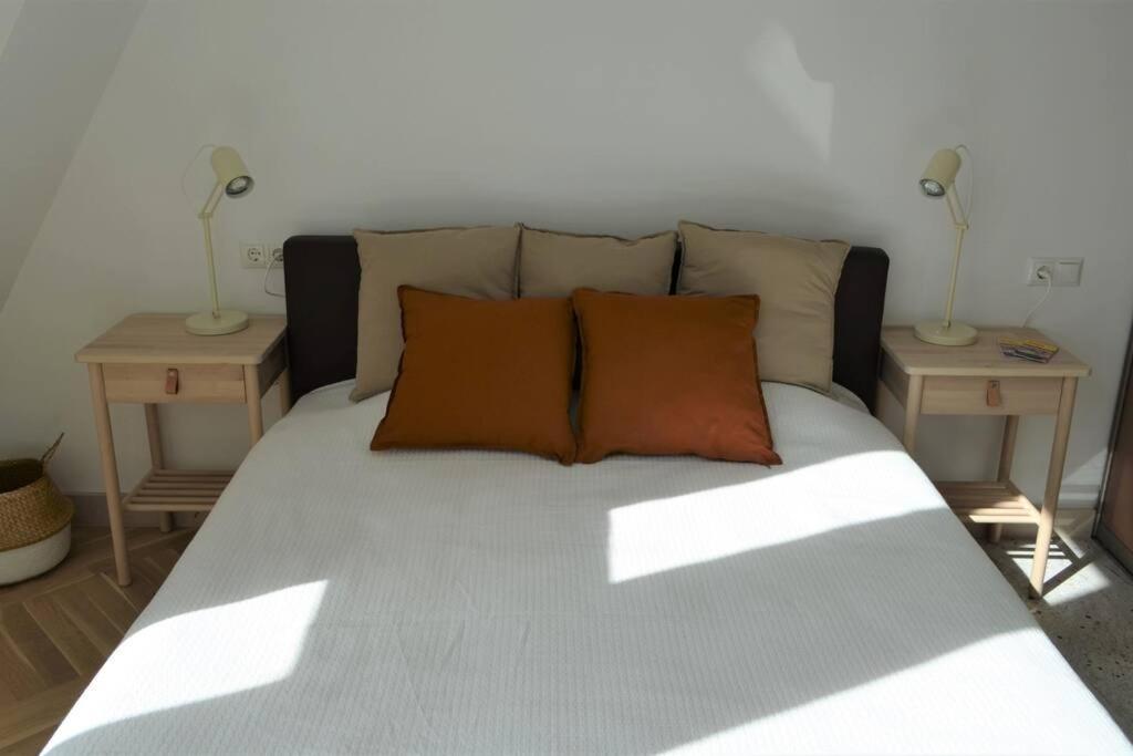 Luxury Apartment With A Balcony And View In Riga Old Town Екстер'єр фото